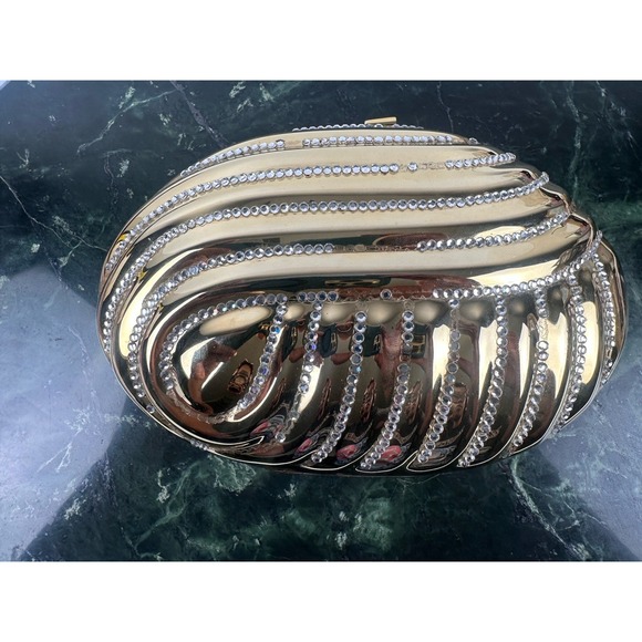 Vintage Le-Ann Gold Metal Clamshell Evening Bag Clutch with Chain Strap - Picture 3 of 16